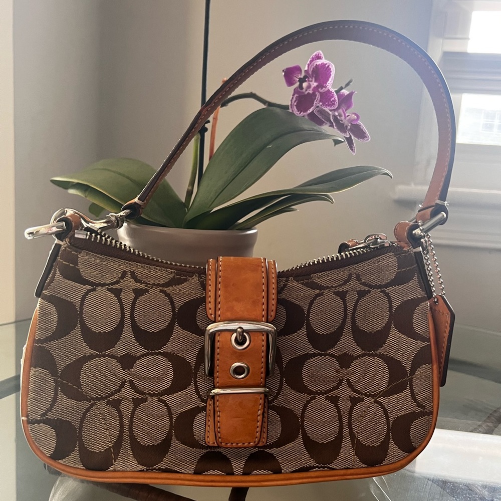 👛Small vintage Coach shoulder bag 👛
